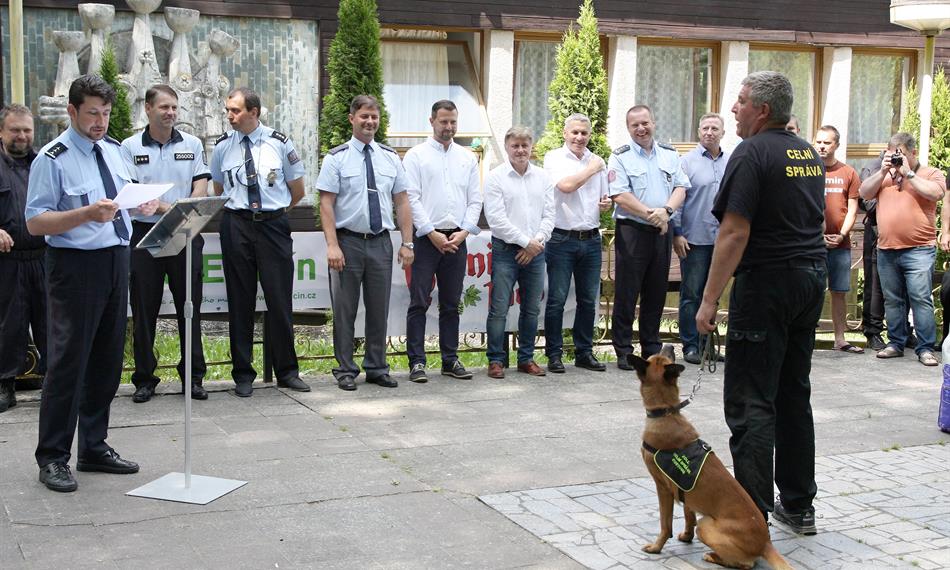 2019-6-6-1026HK_kynologická soutěž3.JPG